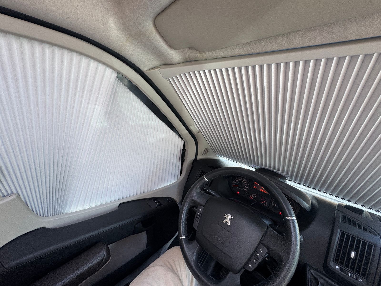 Fahrzeugabbildung Weinsberg CaraCompact 600 MEG EDITION PEPPER NAVI KAMERA
