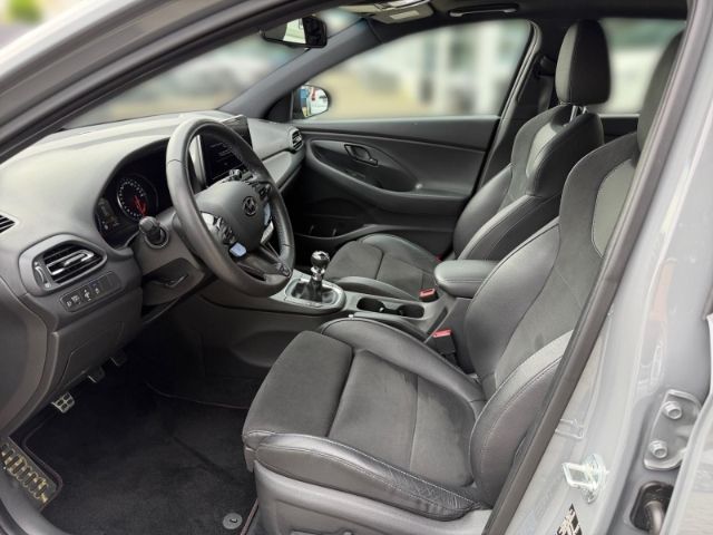Fahrzeugabbildung Hyundai i30 2.0 N Performance +KLIMA+LED+NAVI+RFK+PDC+UV