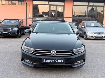 Volkswagen Passat - 2