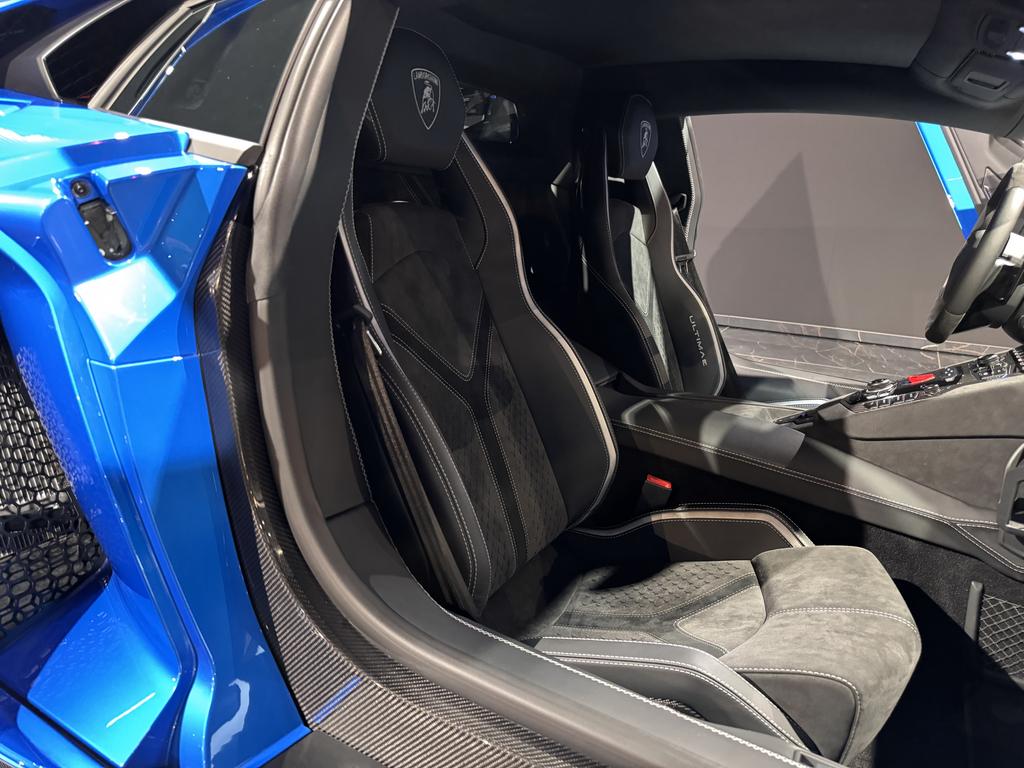 Lamborghini Aventador