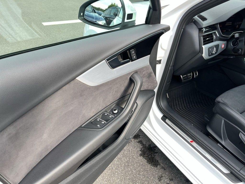 Audi A4 Avant 50 TDI quattro S line Navi Pano Matrix 