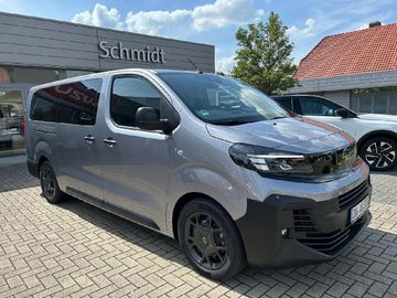 Opel Zafira Life - 1