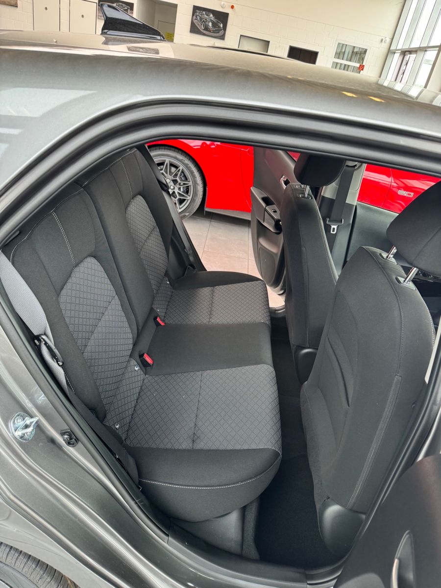 Fahrzeugabbildung Kia Picanto Dyn Line Plus/Sofort