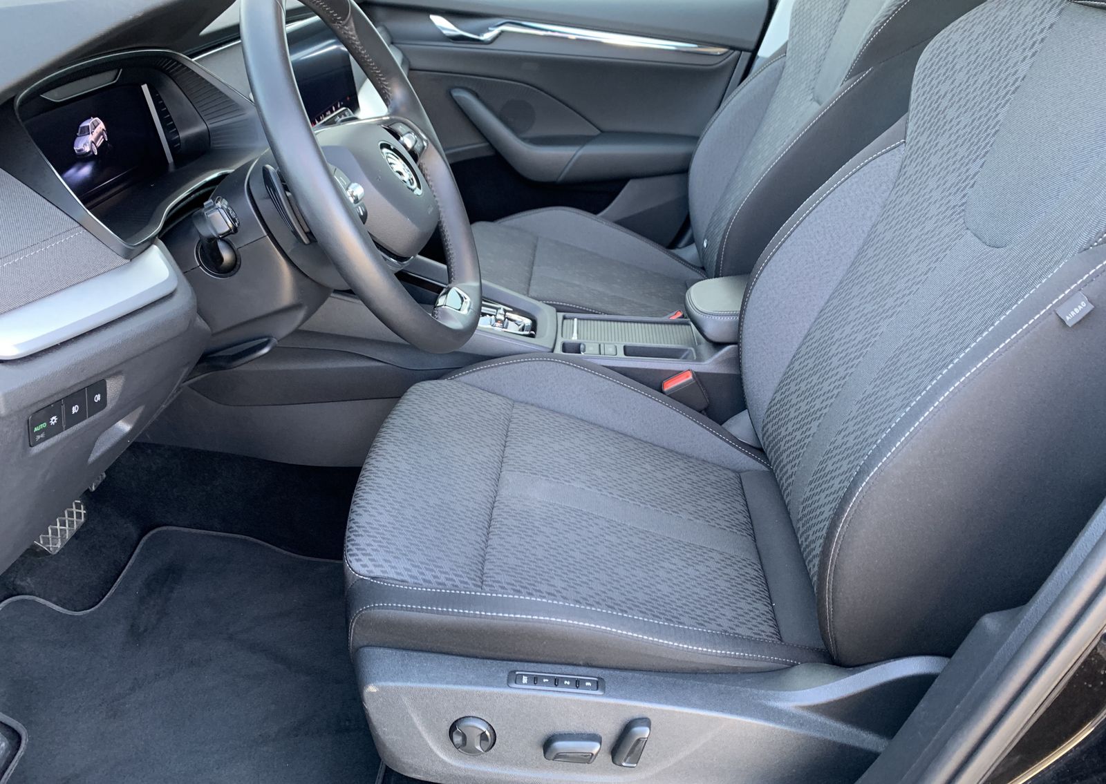 Fahrzeugabbildung SKODA Octavia 2.0 TDI*Matrix-Beam*HeadUp*Cam*Memory*