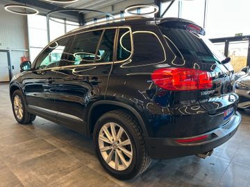 Volkswagen Tiguan Sport & Style 4Motion *BiXenon*Navi*AHK*