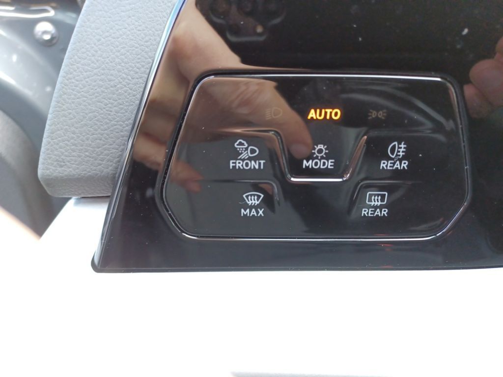Fahrzeugabbildung Volkswagen Golf 1.5 TSI OPF Life LED Plus, Shzg, Climatroni