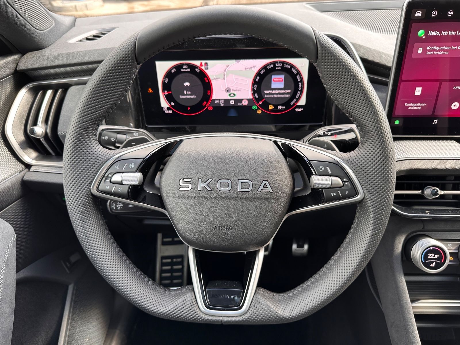 Fahrzeugabbildung SKODA Kodiaq 2.0 TDI 4x4 Sportline Matrix/AHK/Pano/7