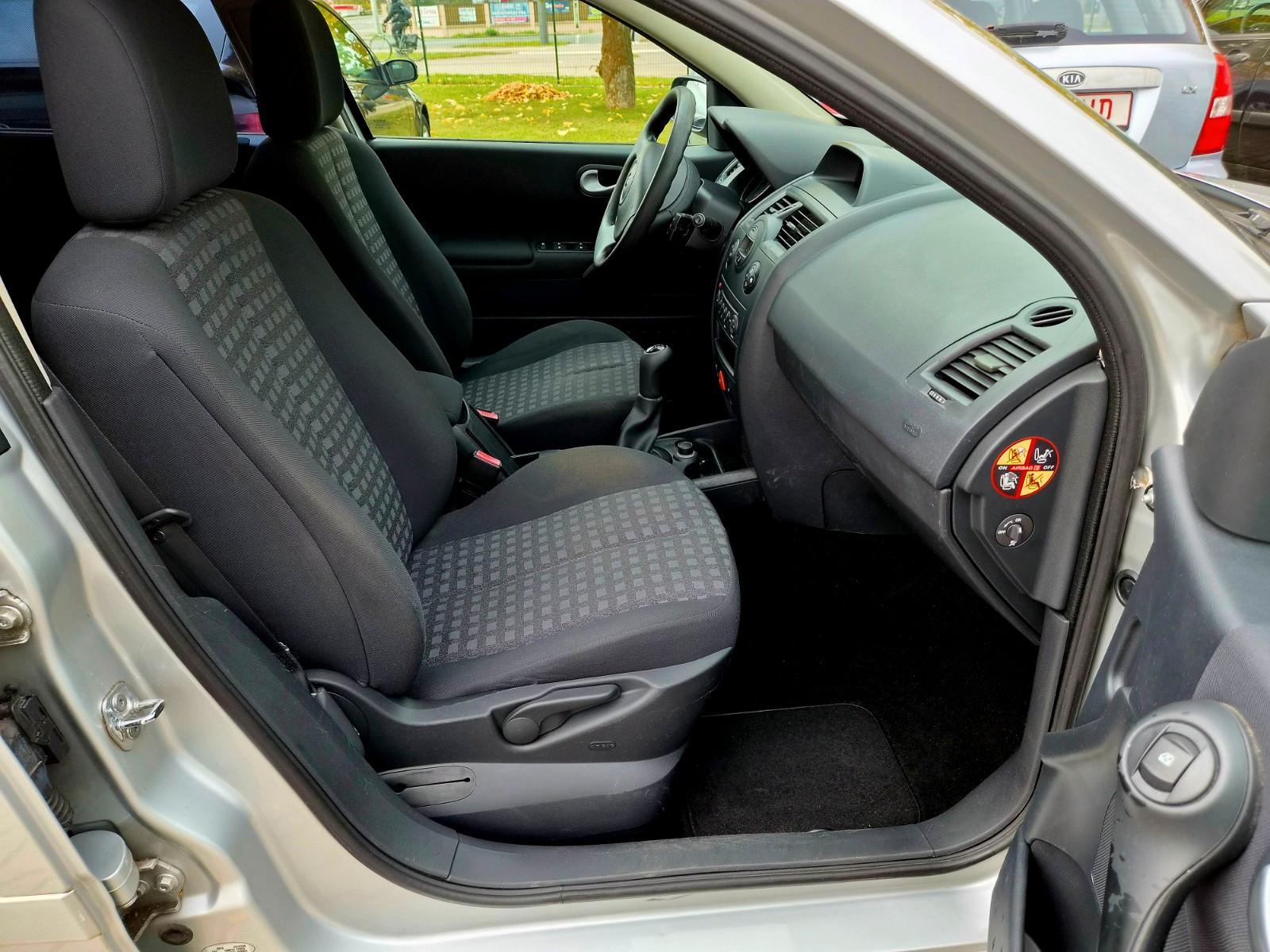 Renault Megane 2008 — photo 9