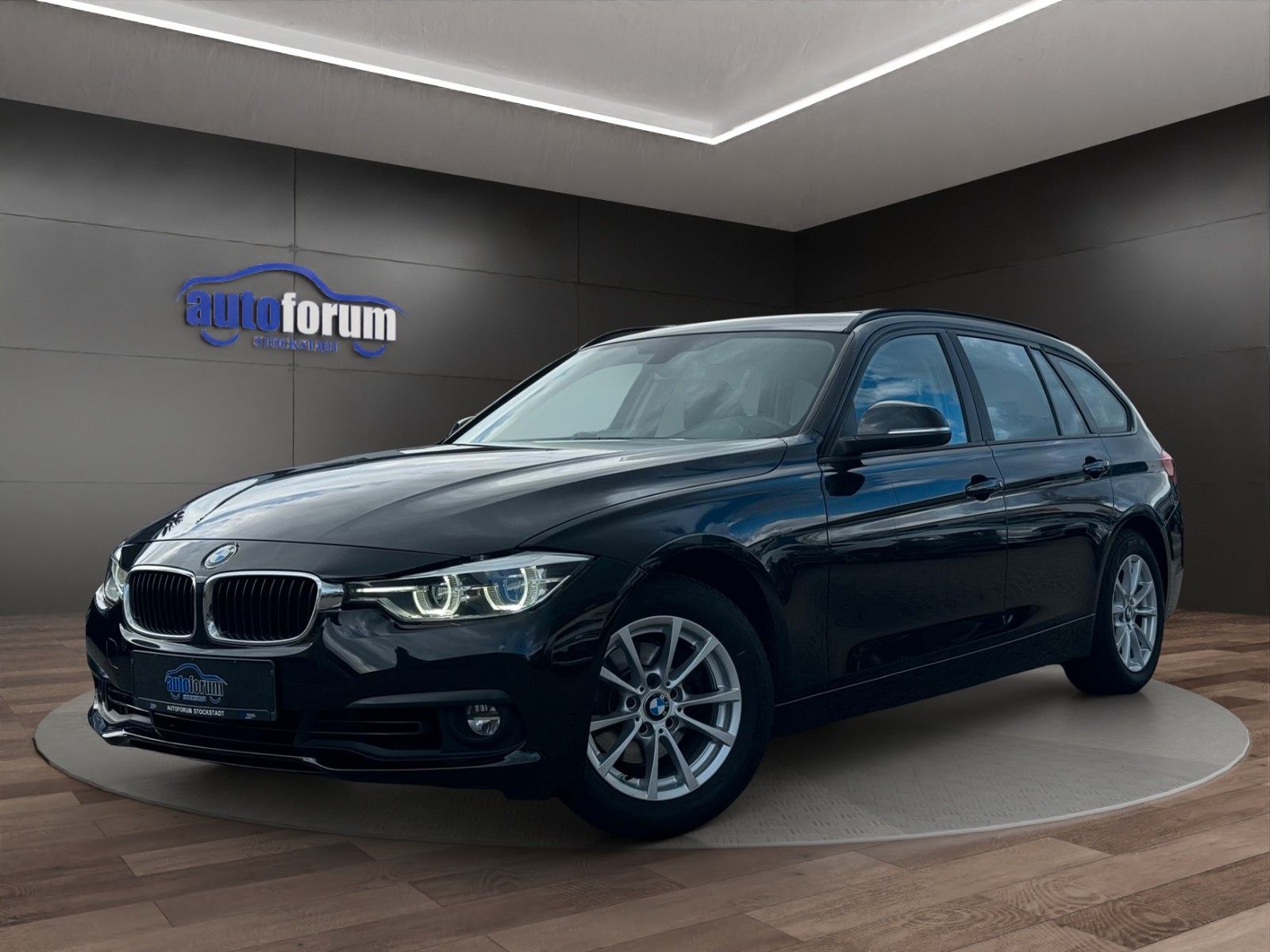 BMW 318 i Touring Advantage AUT.°NAVI°SHZ°PDC
