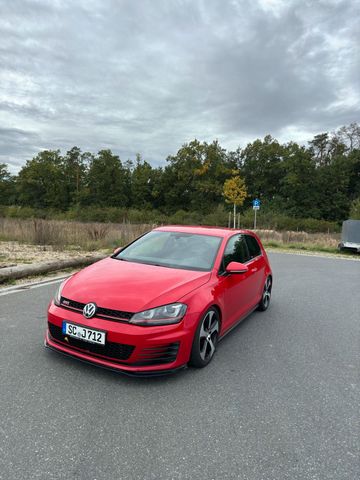 Volkswagen Golf 7 GTI Performance *Scheckheft* *Kamer...