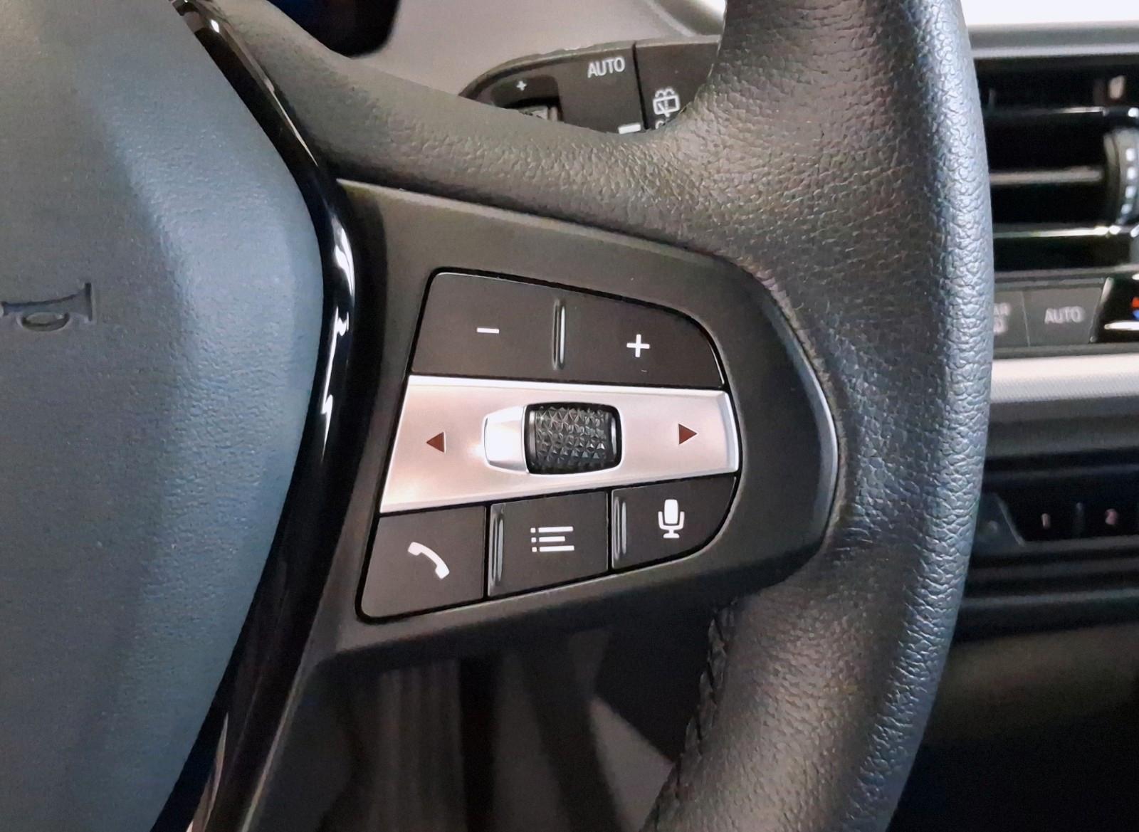 BMW 1 Series d Advantage Aut.,1.Hand,Navi,LED,Tempo,S-Heft, миниатюра 17
