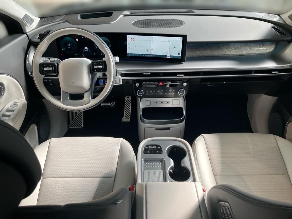 Fahrzeugabbildung Hyundai IONIQ 9 (6-Sitzer) 4WD 110kWh Uniq Pano HUD PDC