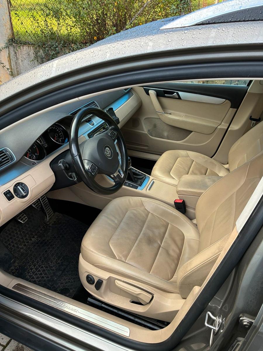 Volkswagen Passat Alltrack 2013 — engine 140 HP (103kW)