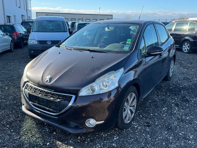 Peugeot 208 Active 1.4 /5-TÜRER/KLIMA/NAVI/EURO-5