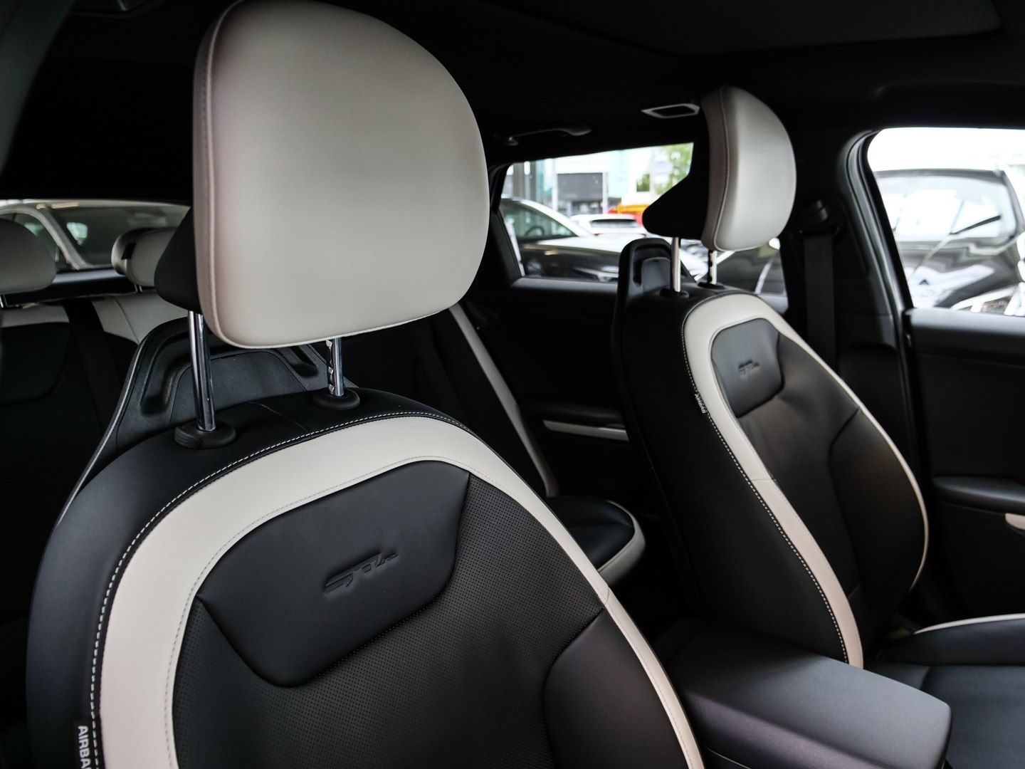 Kia K4 - Bild 17