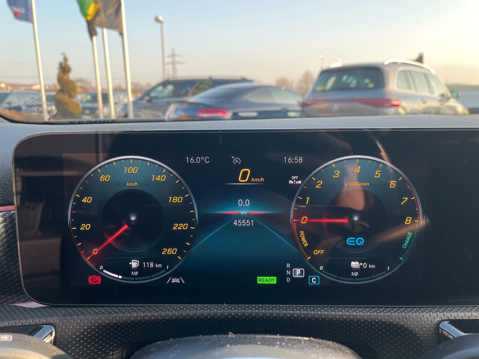 Fahrzeugabbildung Mercedes-Benz A 250e Progressive Night+AHK+Kamera+ILS+Ambiente