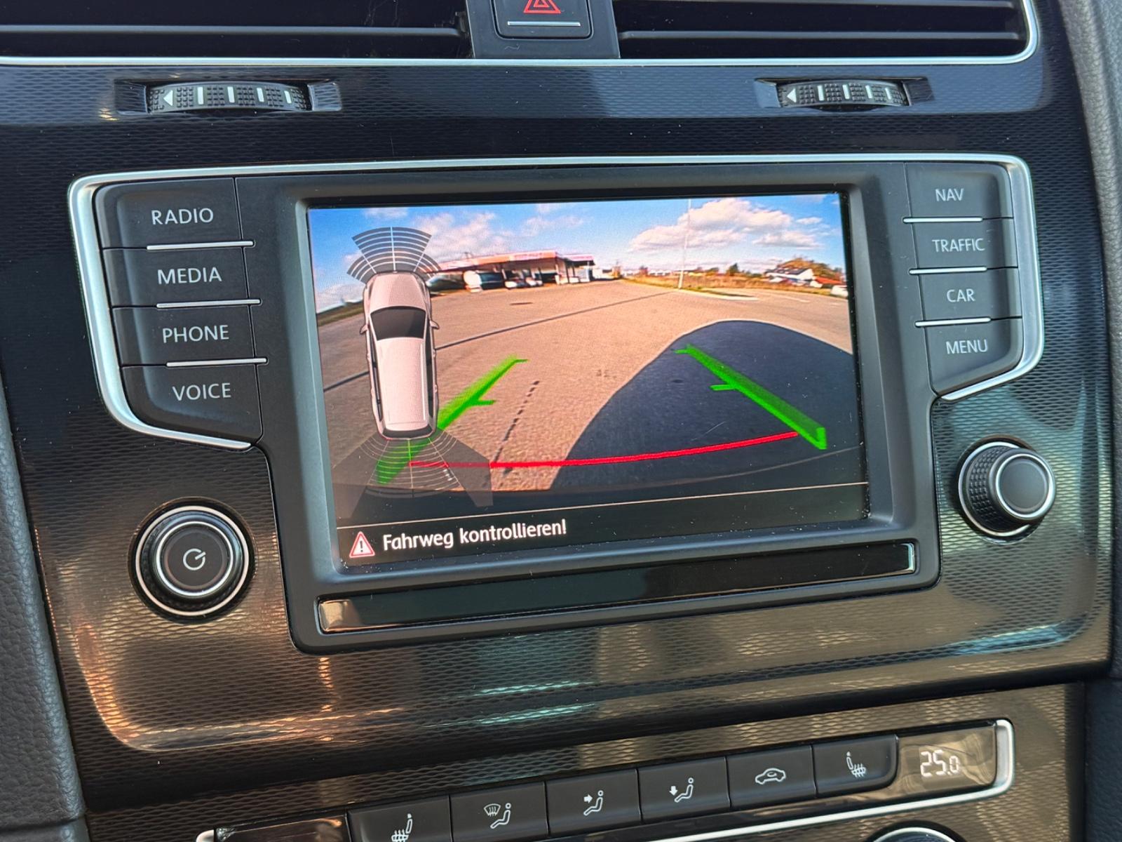 Volkswagen Golf 2015 — photo 24
