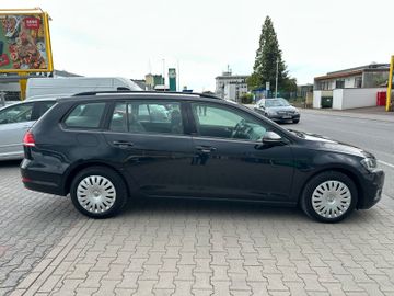 Volkswagen Golf - 2