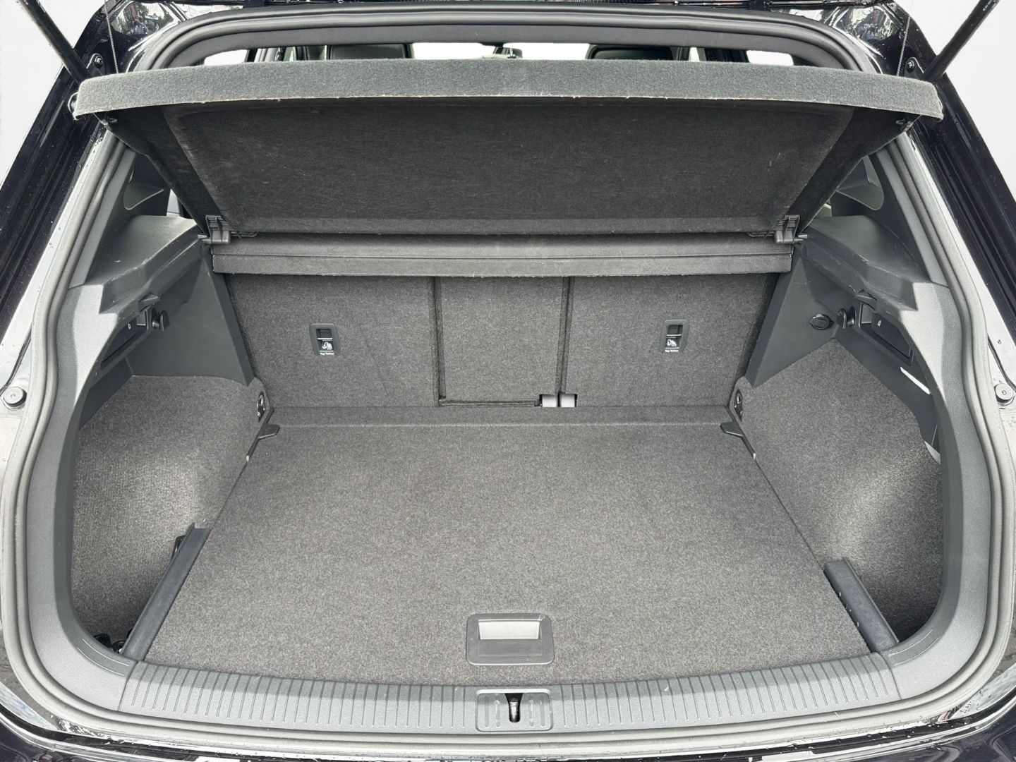 Tiguan 2.0 TDI 4MOTION R-LINE *AHK*DCC*