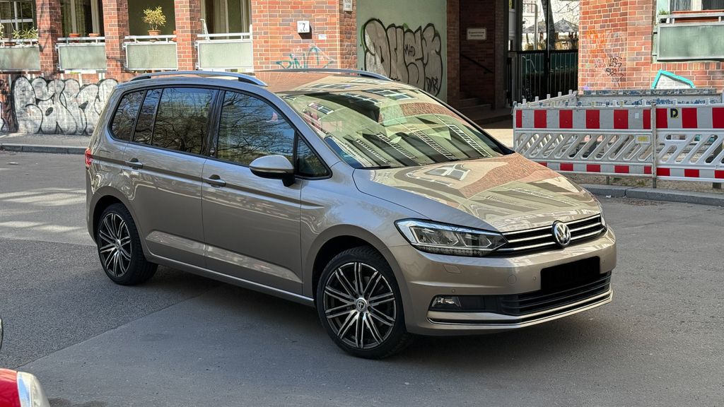 Image of Volkswagen Touran