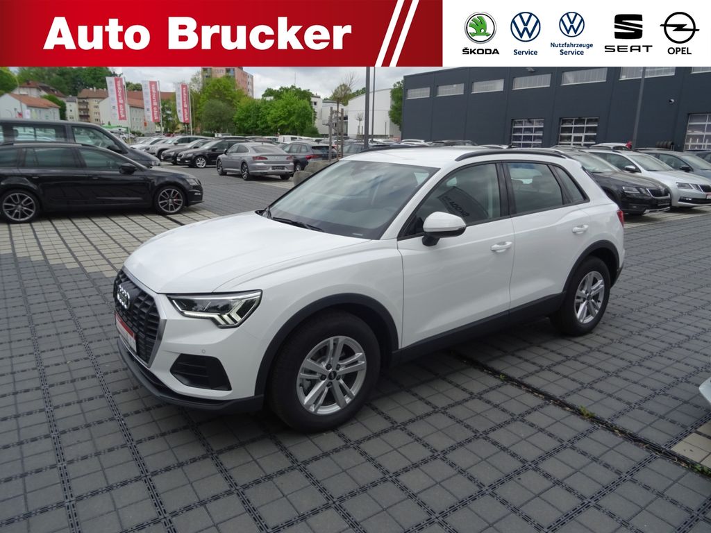 Image of Audi Q3
