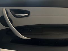 Fahrzeugabbildung BMW 118i Cabrio M Sportpaket