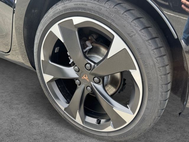 Fahrzeugabbildung CUPRA Leon 1.5eTSI ACT DSG KLIMA LED ALU