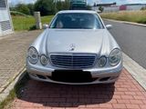 Mercedes-Benz E 500 AVANTGARDE Avantgarde - Mercedes-Benz E 500 aus 2002