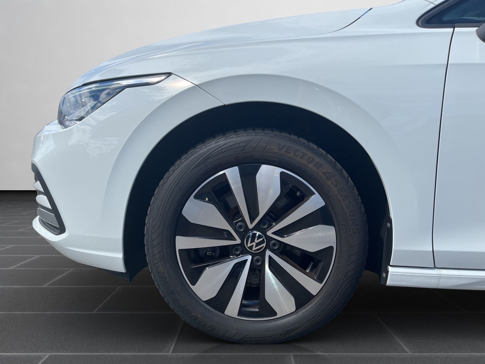 Volkswagen Golf - Bild 9