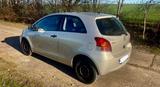 Toyota Yaris  - Toyota Yaris: Gold