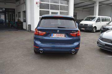 BMW 218 - 6