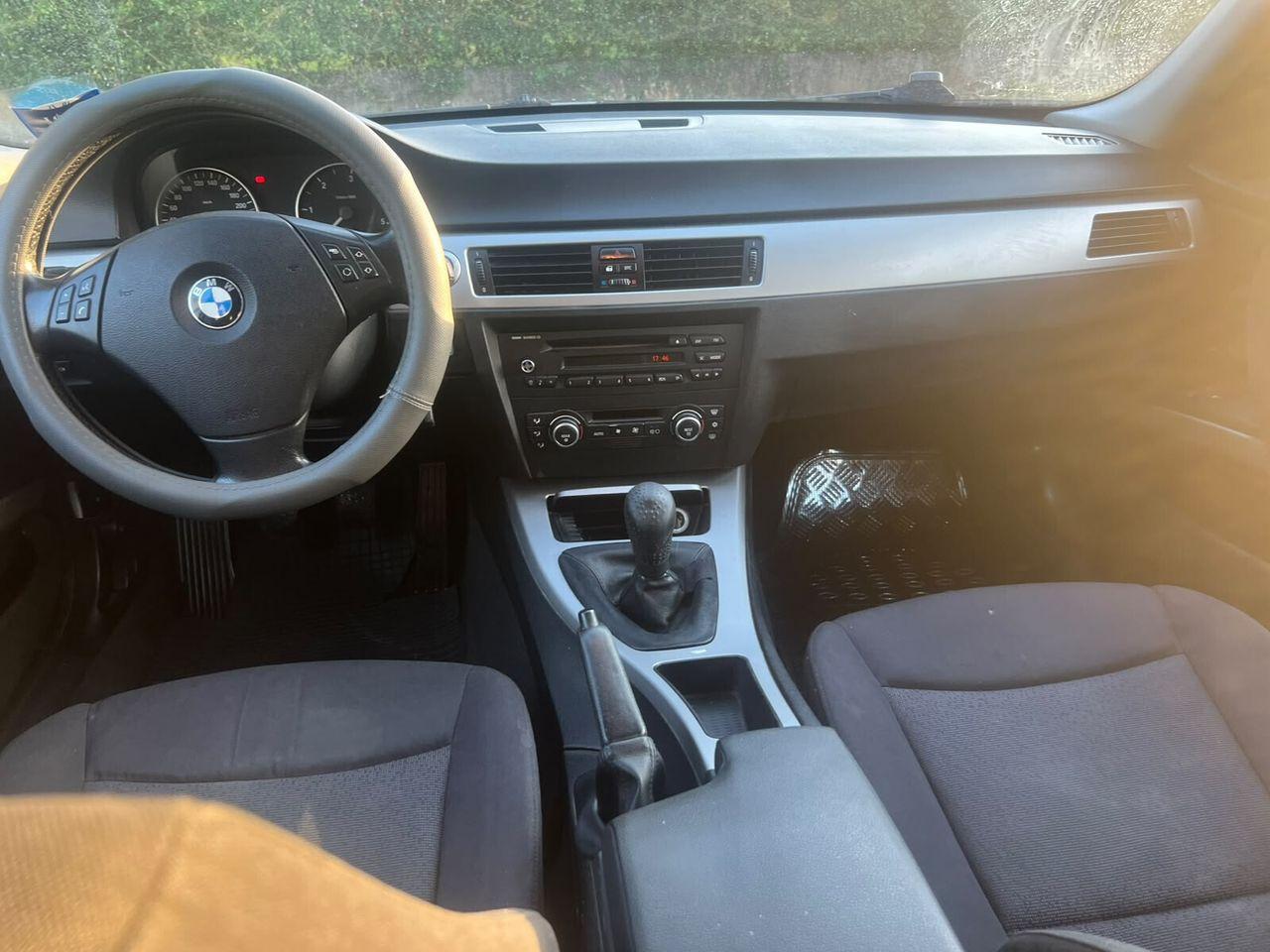 BMW 320 2007 — photo 11