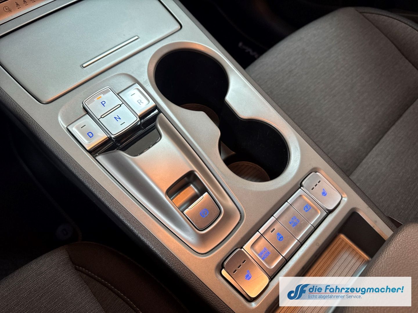 Fahrzeugabbildung Hyundai KONA Trend Elektro 2WD Navi Soundsystem LED ACC