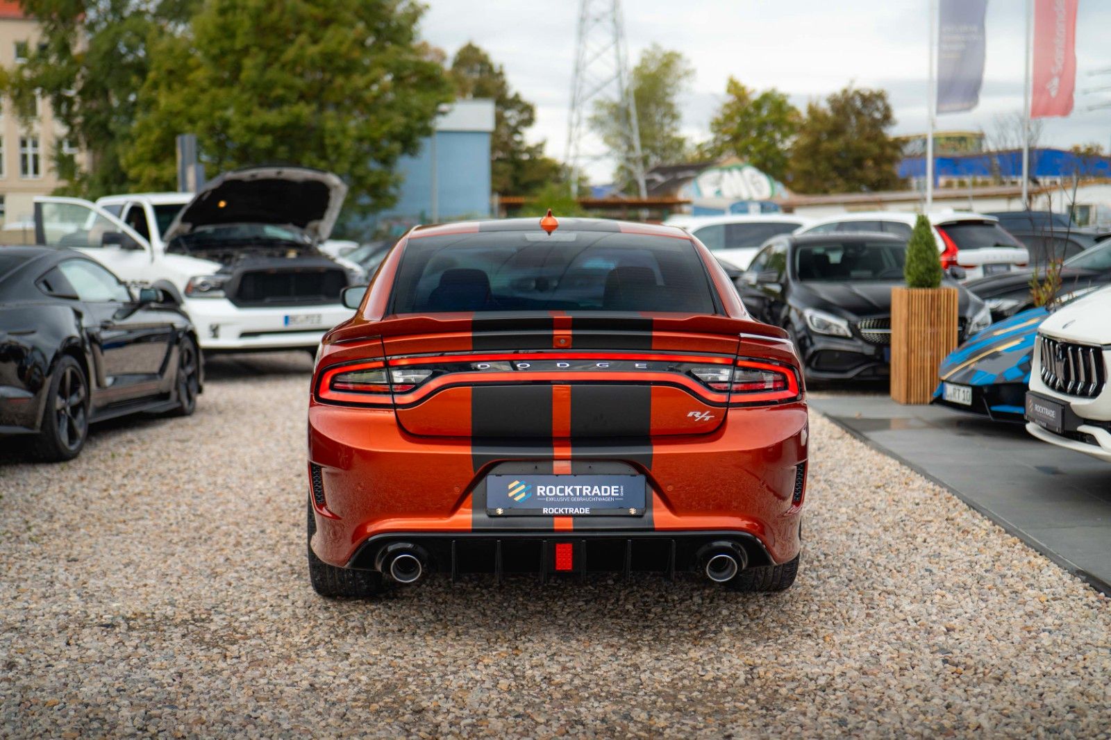 Fahrzeugabbildung Dodge Charger 5.7 V8 HEMI R/T Night-Paket Performance