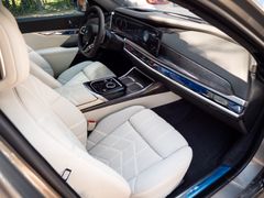 BMW 740 – 30 / 35
