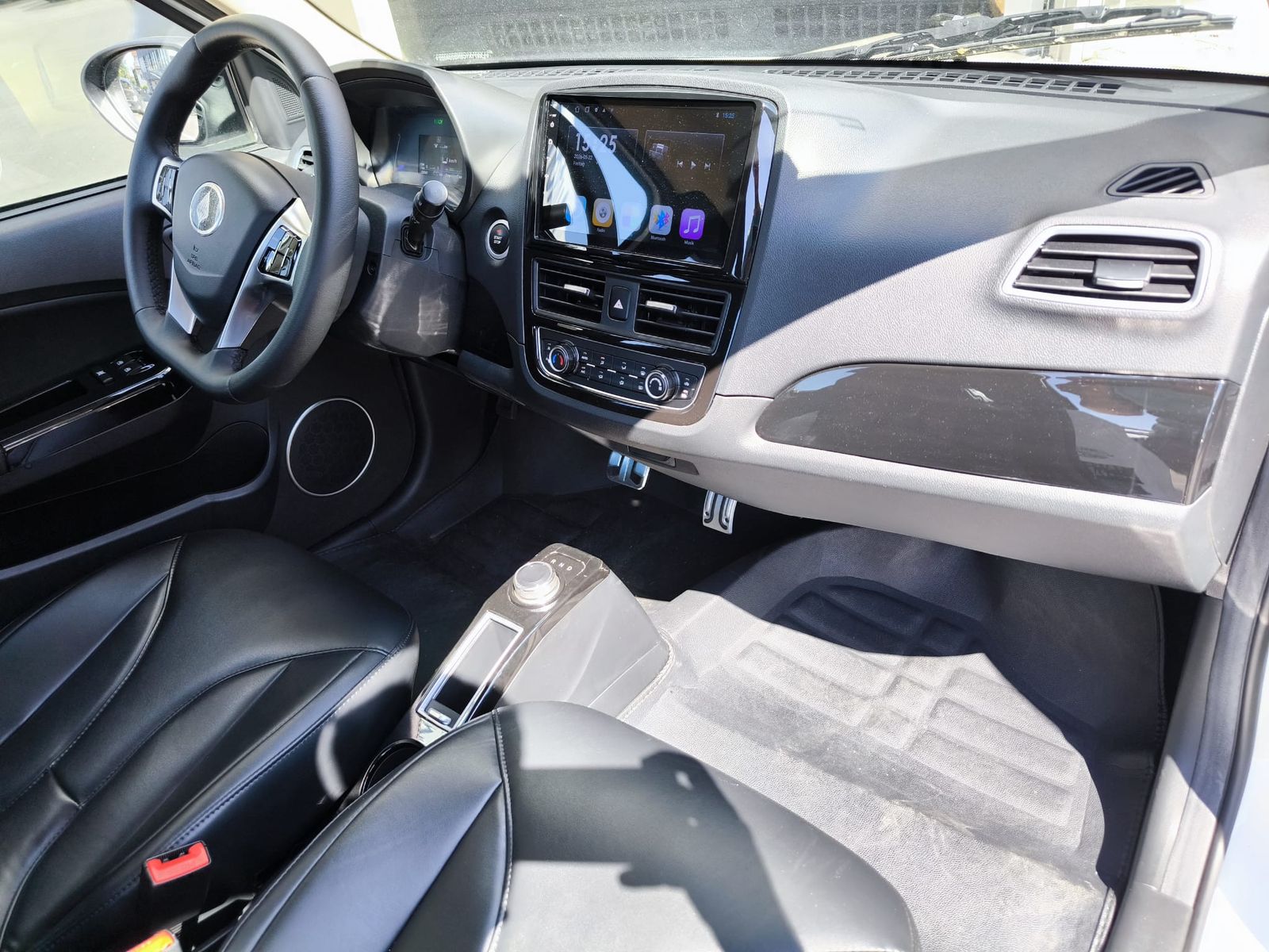 Fahrzeugabbildung Elaris Pio 36KW+LED+NAVI+KAM+KLIMA+LEDER+CARPLAY+