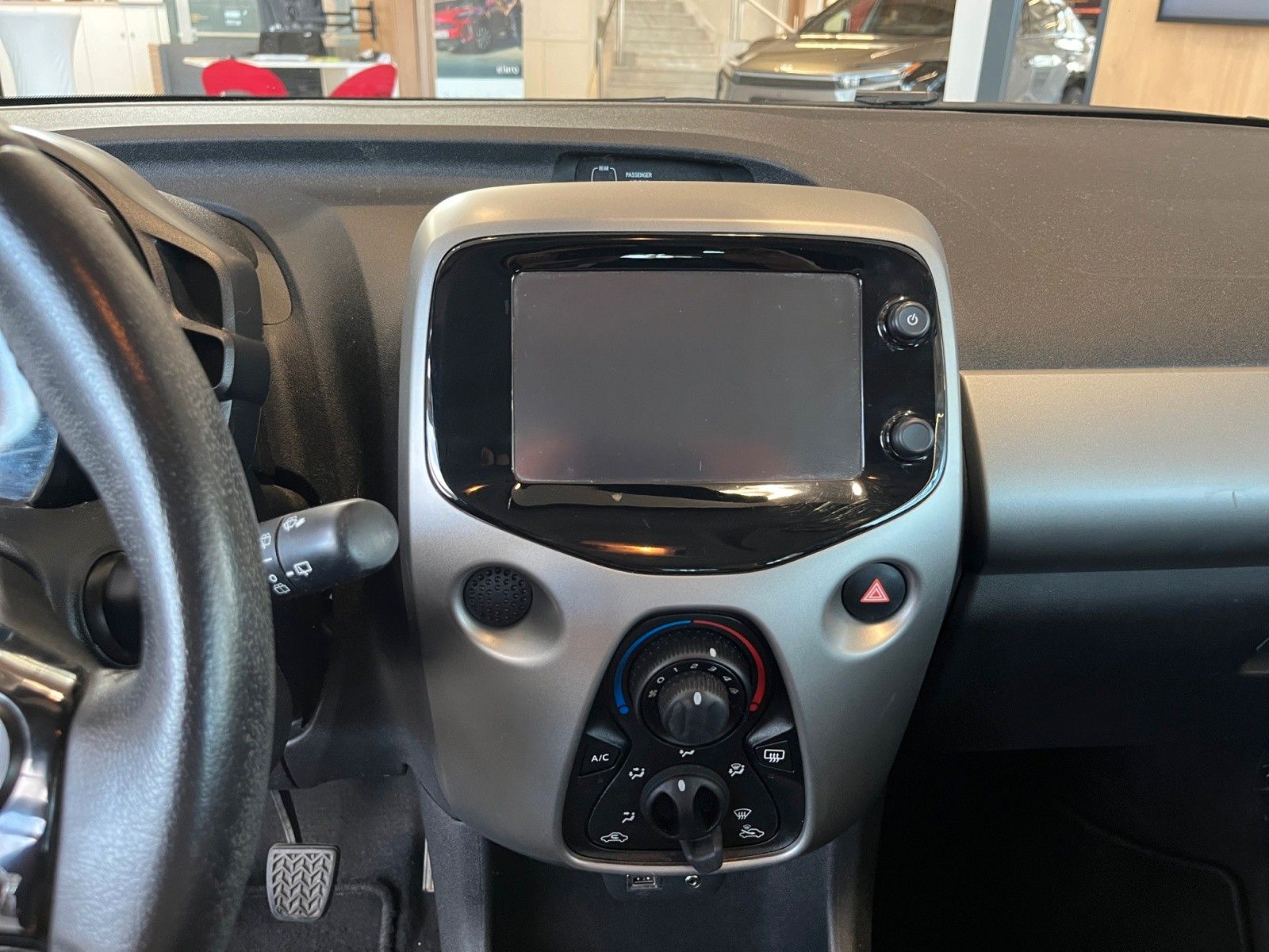 Fahrzeugabbildung Toyota Aygo AYGO x-play Team D