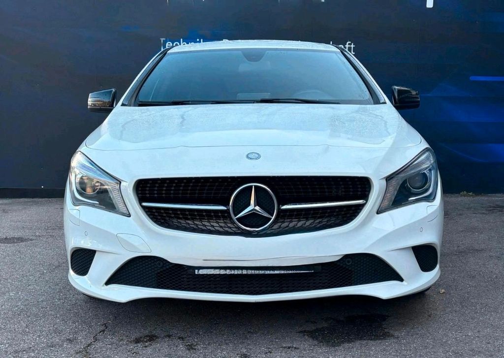Image of Mercedes-Benz CLA 220