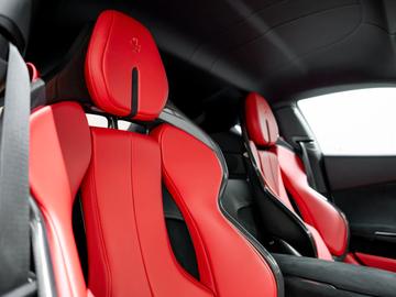 2025 Ferrari 12CILINDRI 缩略图 35