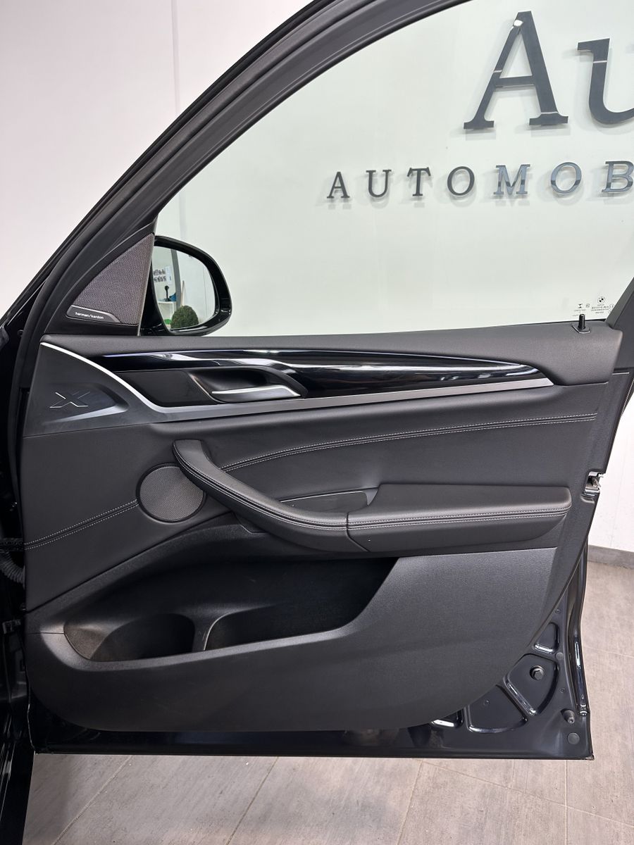 Fahrzeugabbildung BMW X3 xDrive30e M-Sport NAV+LED+H&K+21ZOLL+WLAN+VC
