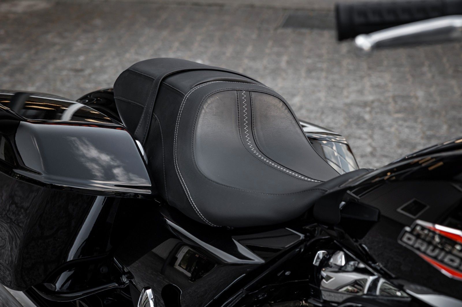 Fahrzeugabbildung Harley-Davidson Street Glide FLHX MY24 117cui- Kesstech
