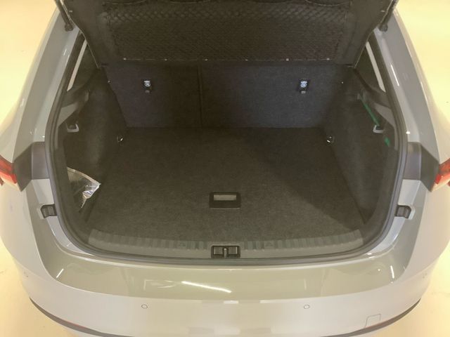 Scala Tour 85 kW DSG NAVI ALU S-HZG KAMERA LED