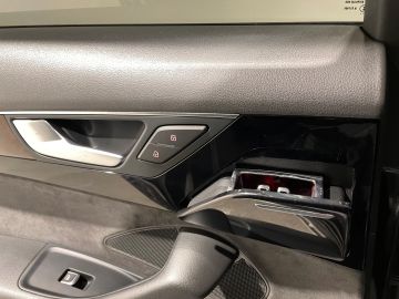 Audi A8 - 11