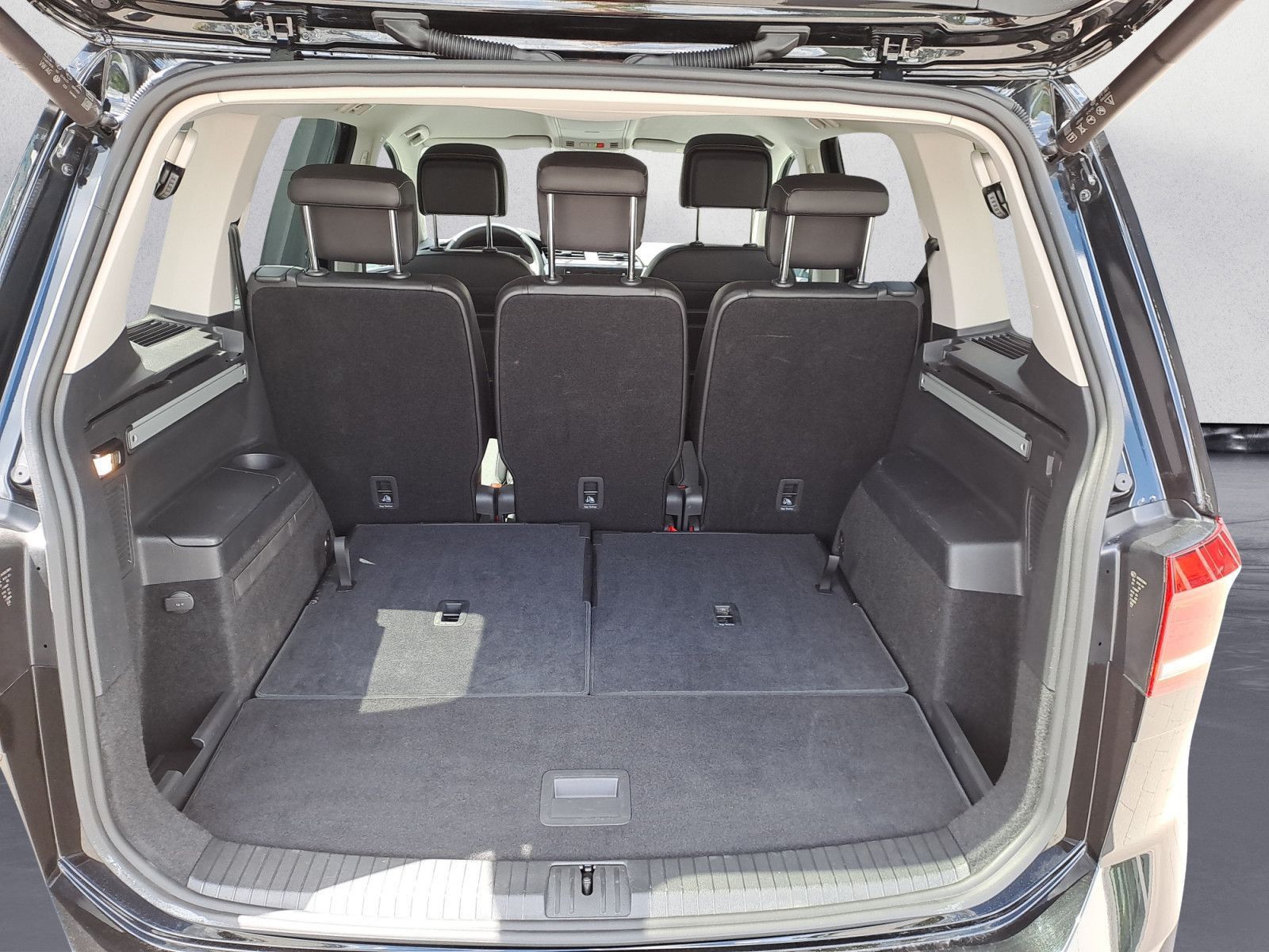 Volkswagen Touran - Bild 15