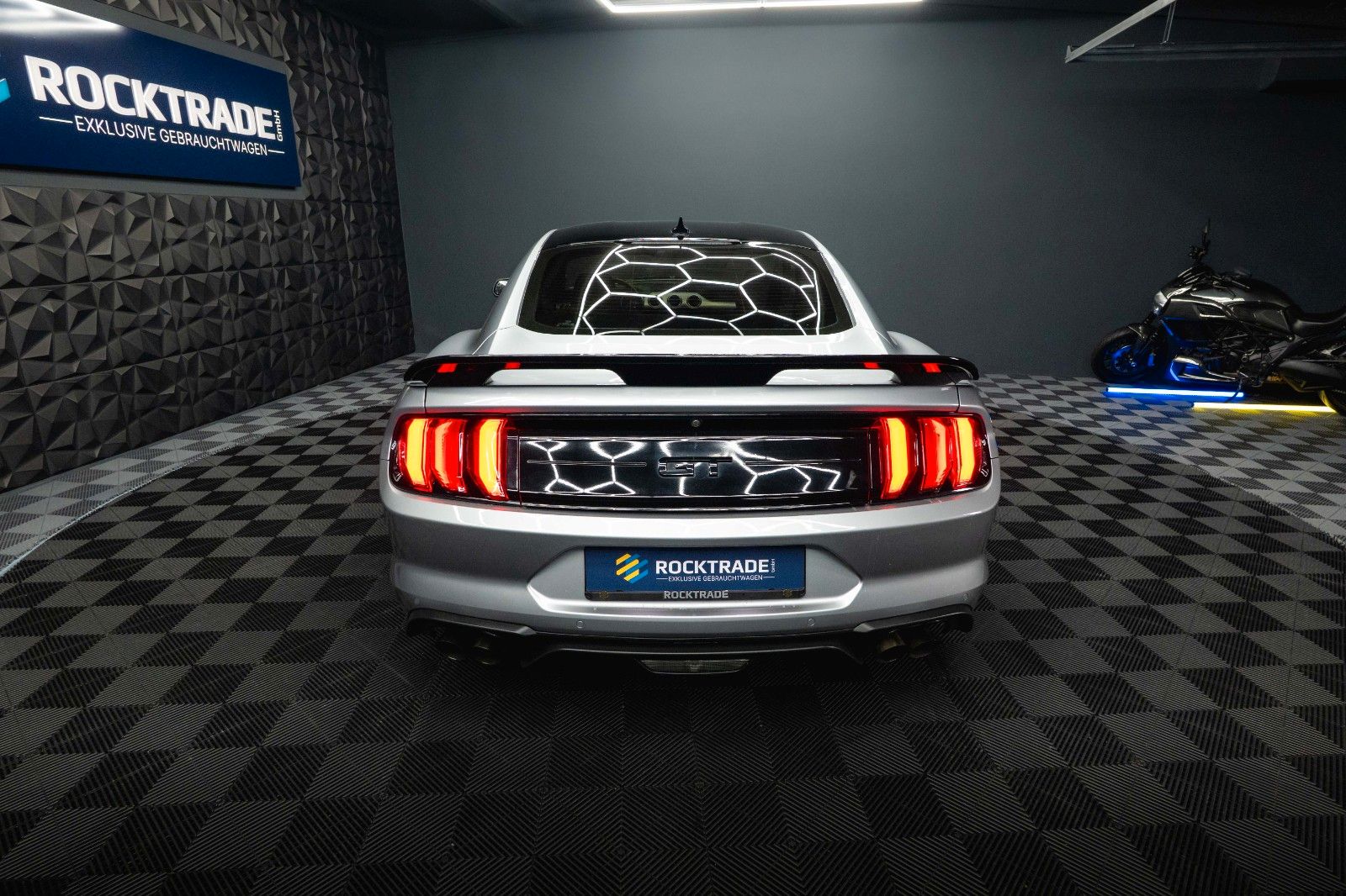 Fahrzeugabbildung Ford Mustang Shelby GT 500 5.0 V8 Performance *LED*