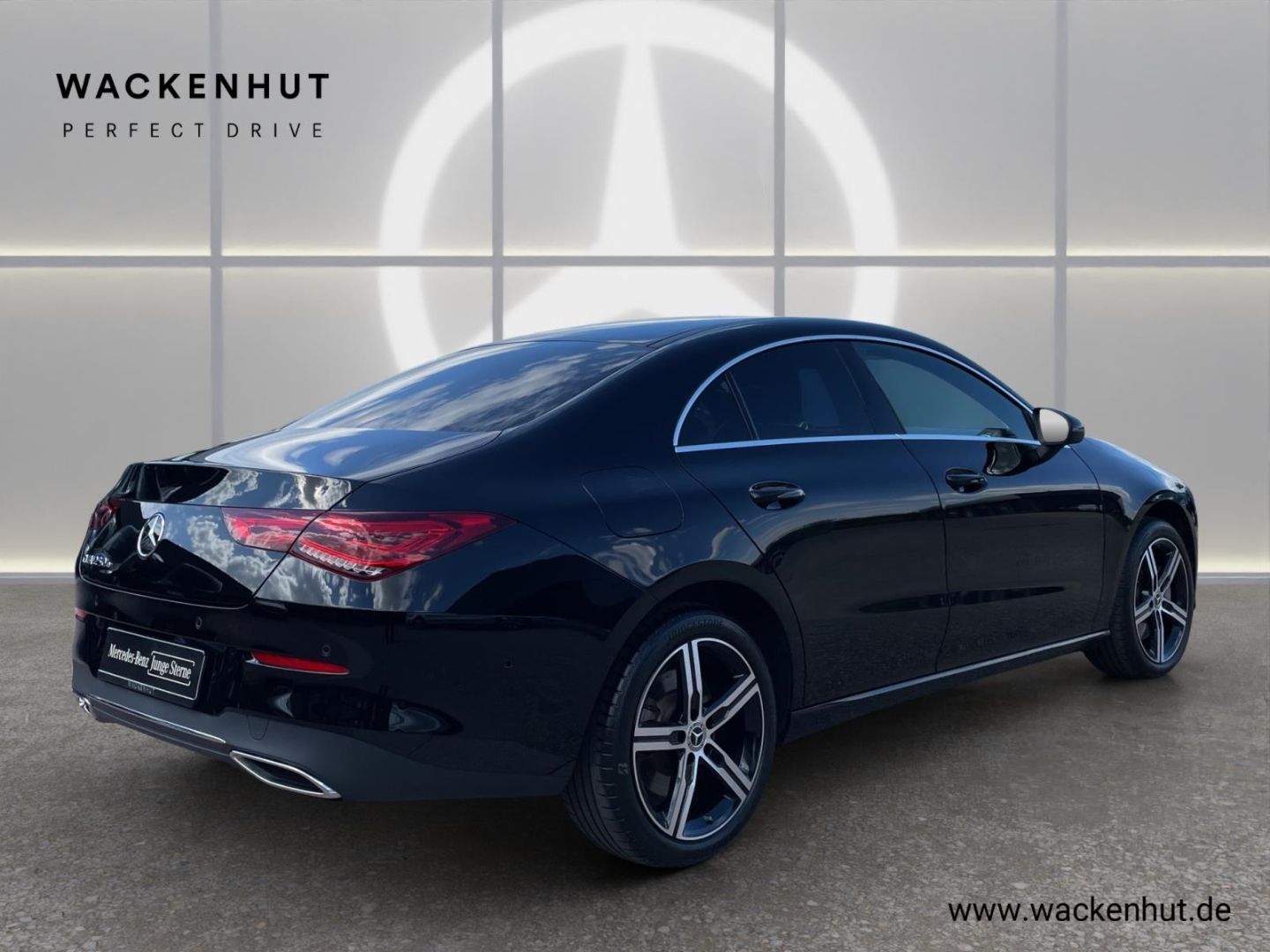 Mercedes-Benz CLA 250 e Coupe Prog LED NAV KAM SHZ APP MBUX Di foto 4