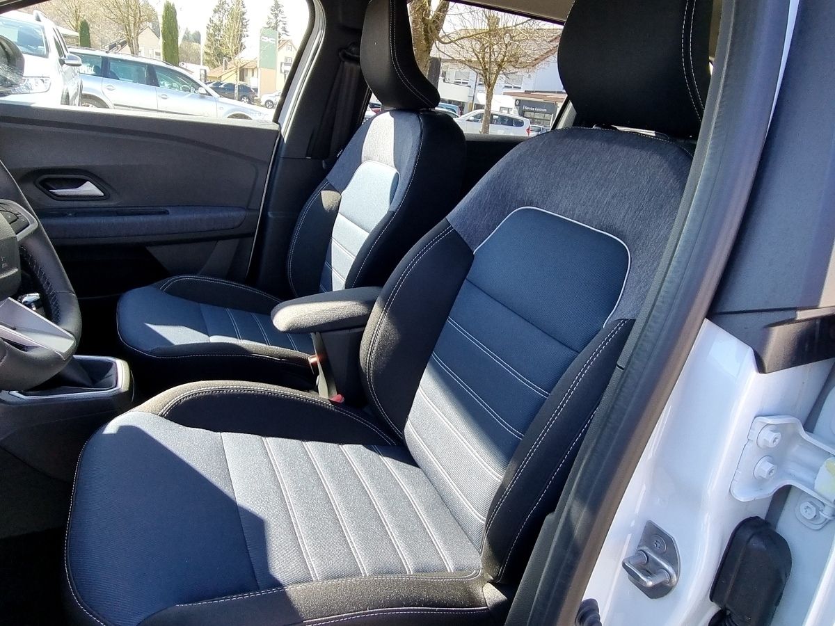 Fahrzeugabbildung Dacia Jogger Journey TCe 110