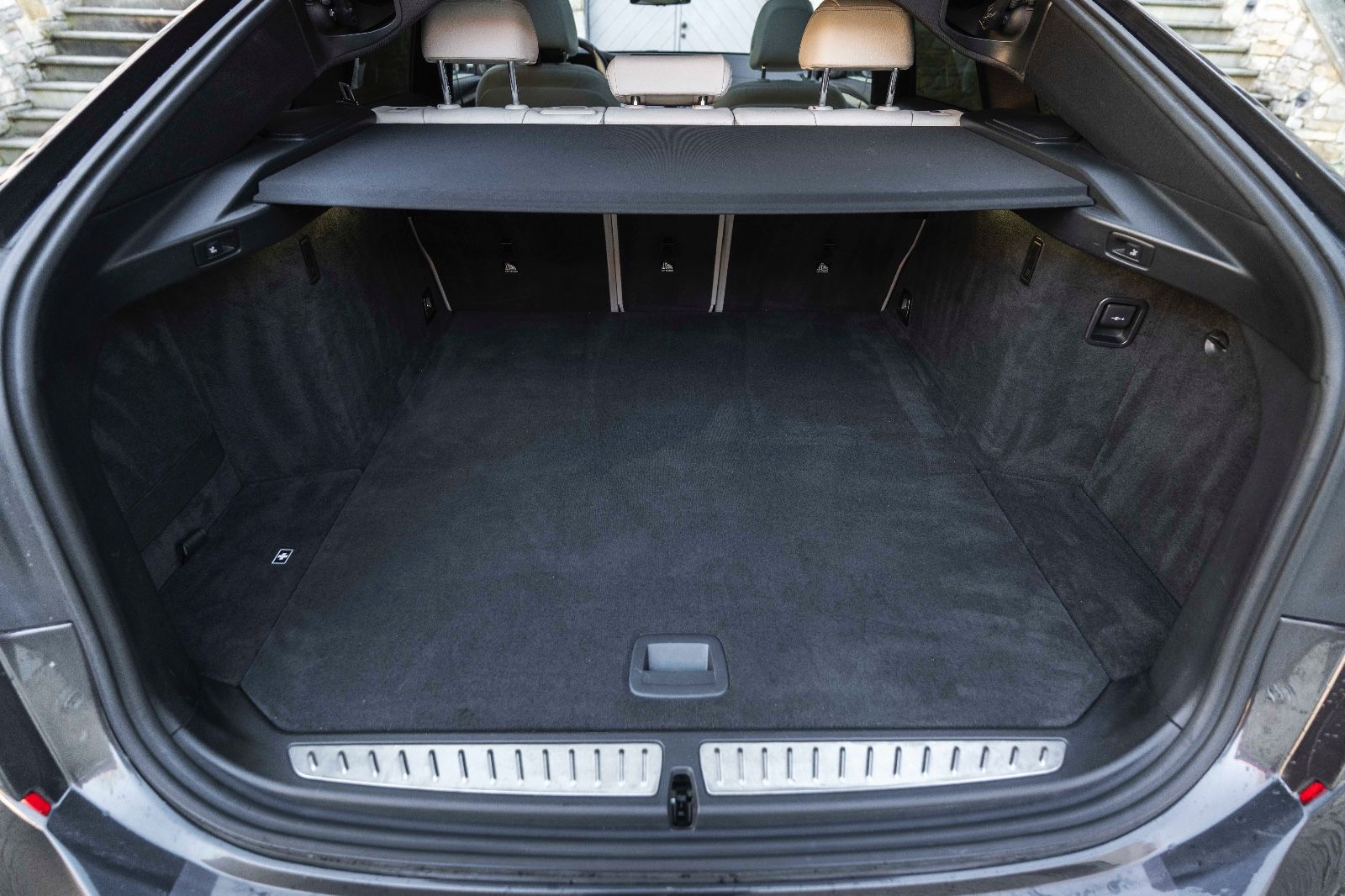 Fahrzeugabbildung BMW 640IX GT M-SPORT HUD 360° H&K LED CARPLAY PANO