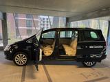 Volkswagen Sharan 2.0 TDI Highline - geräumiger Familienvan
