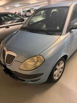 Lancia lancia ypsilon benzin 1.2 60ps  mit Tüv - Lancia in Düsseldorf